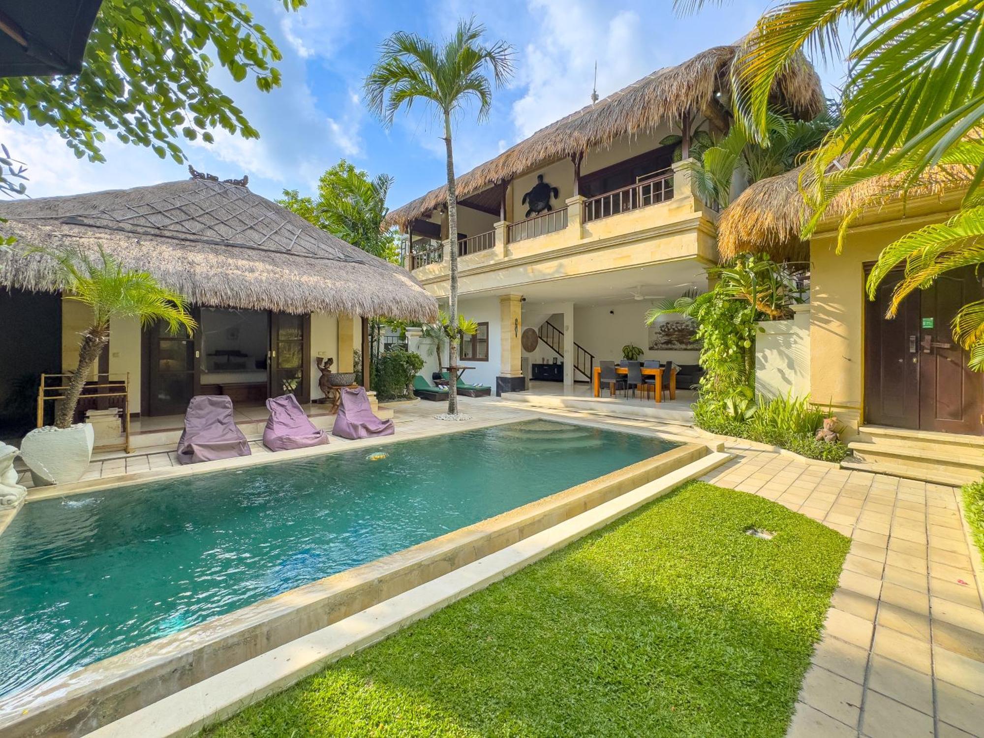 Villa Bugis Kayu Aya Seminyak Bilik gambar