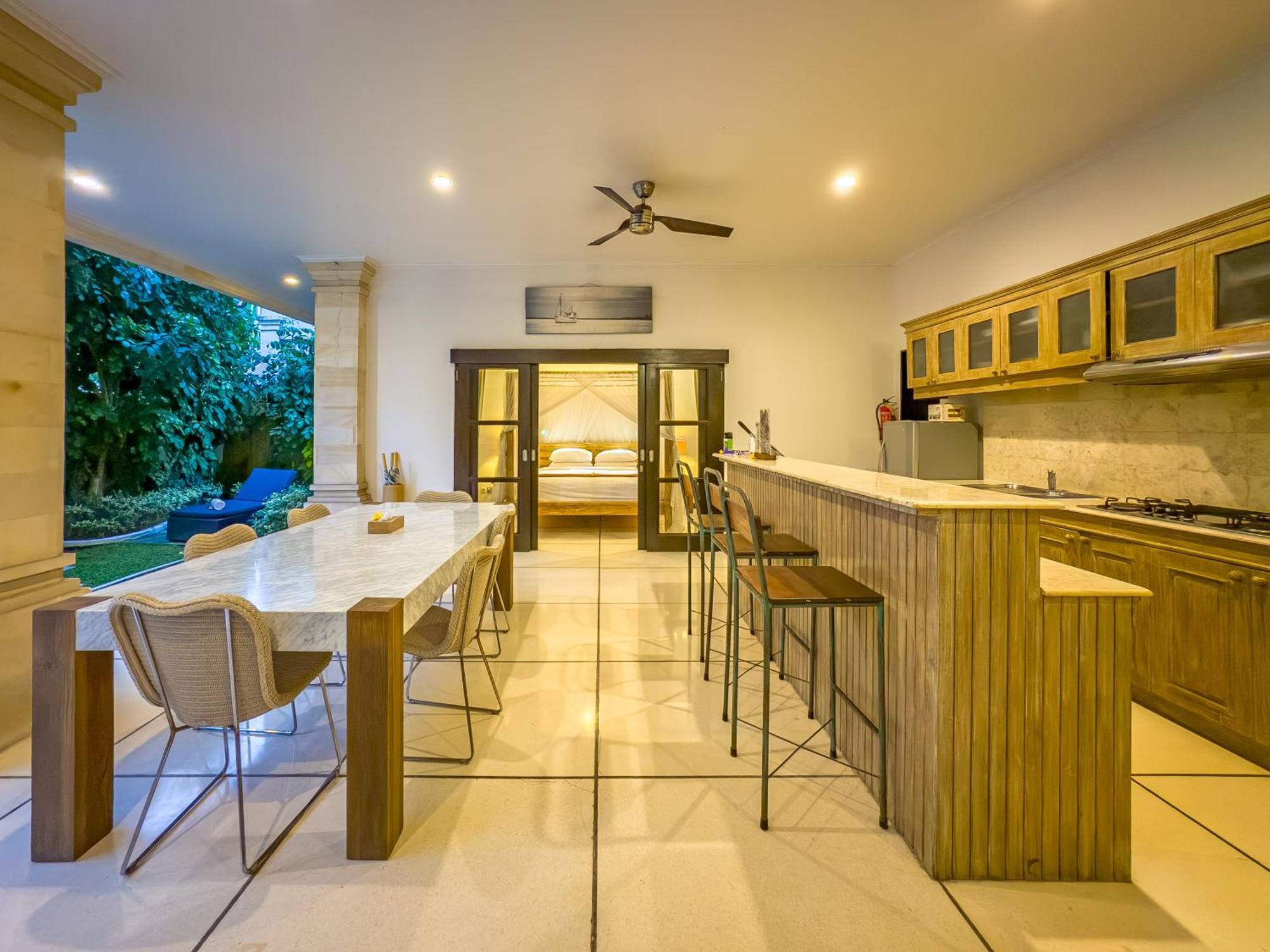 Villa Bugis Kayu Aya Seminyak Bilik gambar