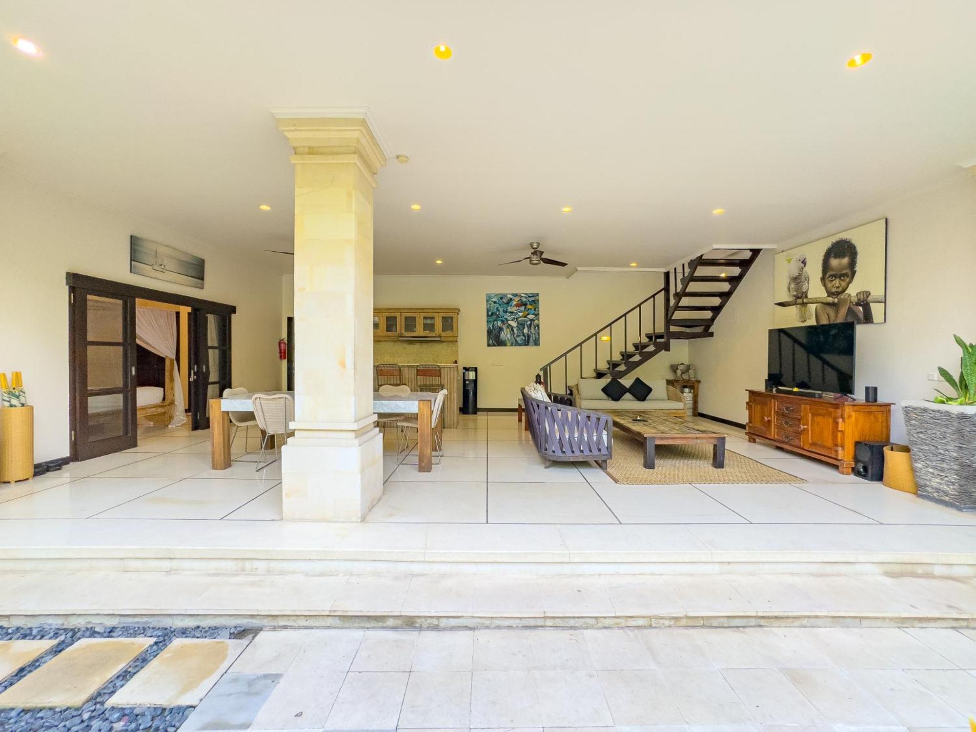 Villa Bugis Kayu Aya Seminyak Bilik gambar