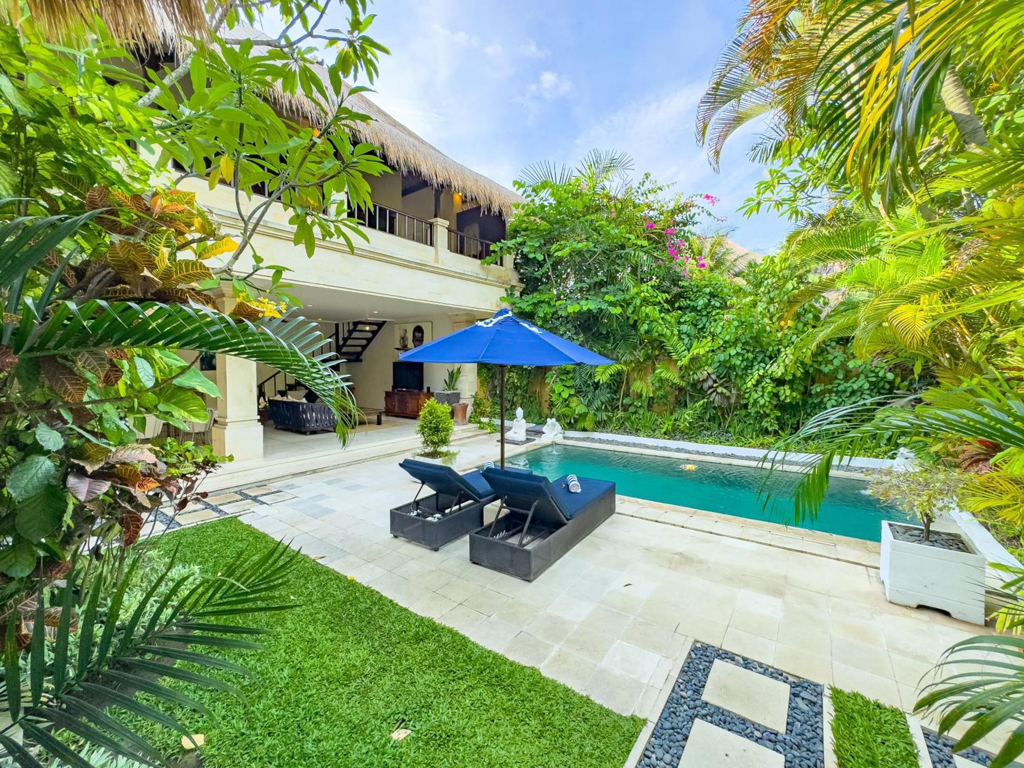 Villa Bugis Kayu Aya Seminyak Luaran gambar