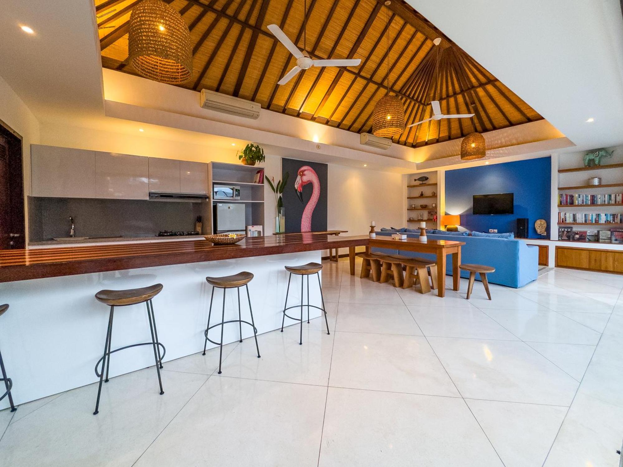 Villa Bugis Kayu Aya Seminyak Bilik gambar